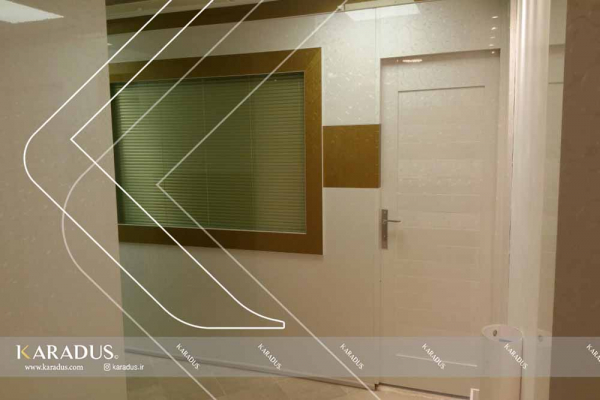 n2 0f3ffde86a069e1436f7f5be62a6ca79 - Door